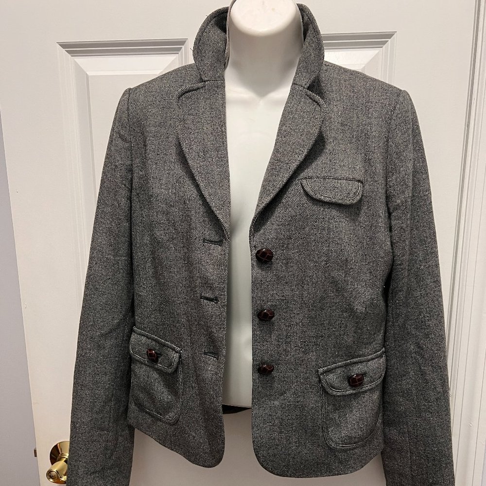 Banana Republic Size 6 grey herringbone jacket